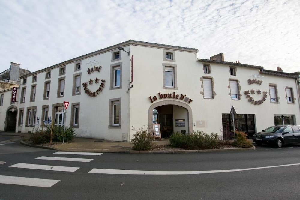 Hotel Restaurant Boule D'or - carbon neutral hotel in Bressuire