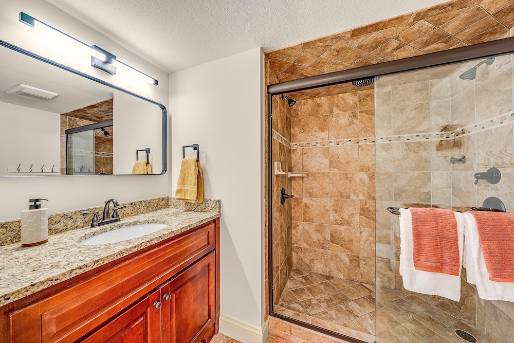 Sandpiper Beacon Beach Resort - photo 418