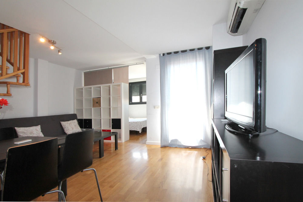 Apartamentos Cuatro Torres hotel Almenara Madrid