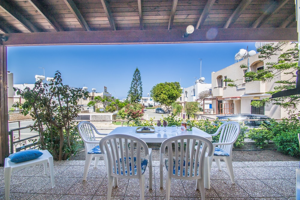 Konnos Galini Holidays