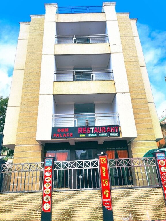 Hotel Omm Palace in Puri, India