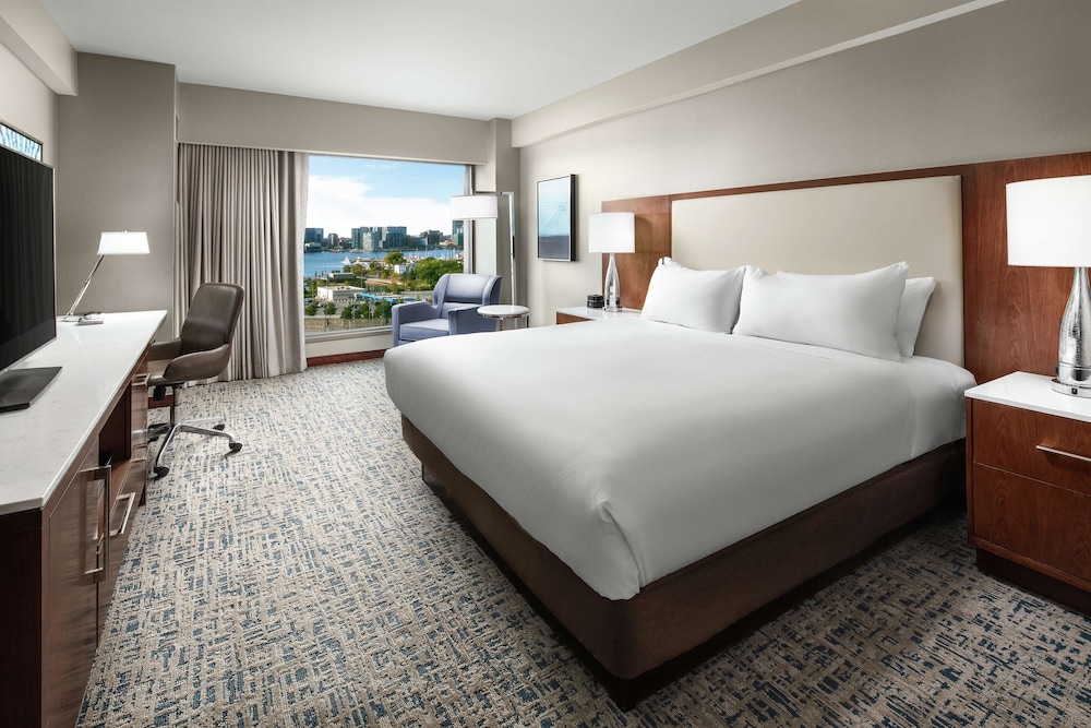 Hilton Boston Logan Airport - photo 15