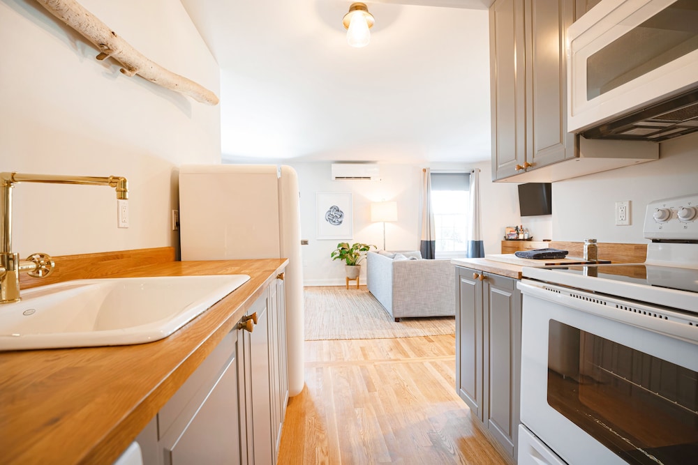 Great Island Inn: A Boutique Apartment Hotel - photo 24