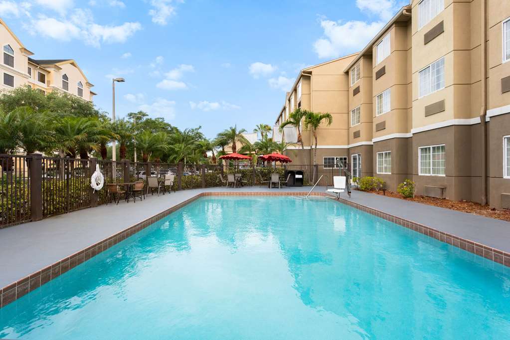 Baymont by Wyndham Orlando International Dr Universal Blvd - photo 32
