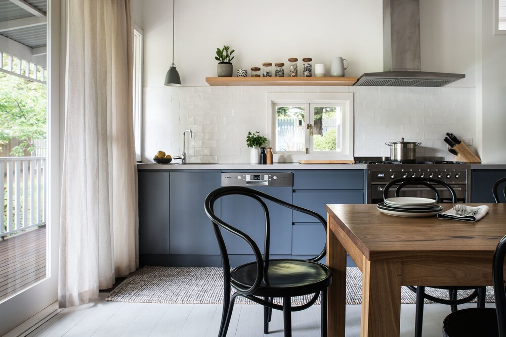 The Weekender - carbon neutral hotel in Daylesford