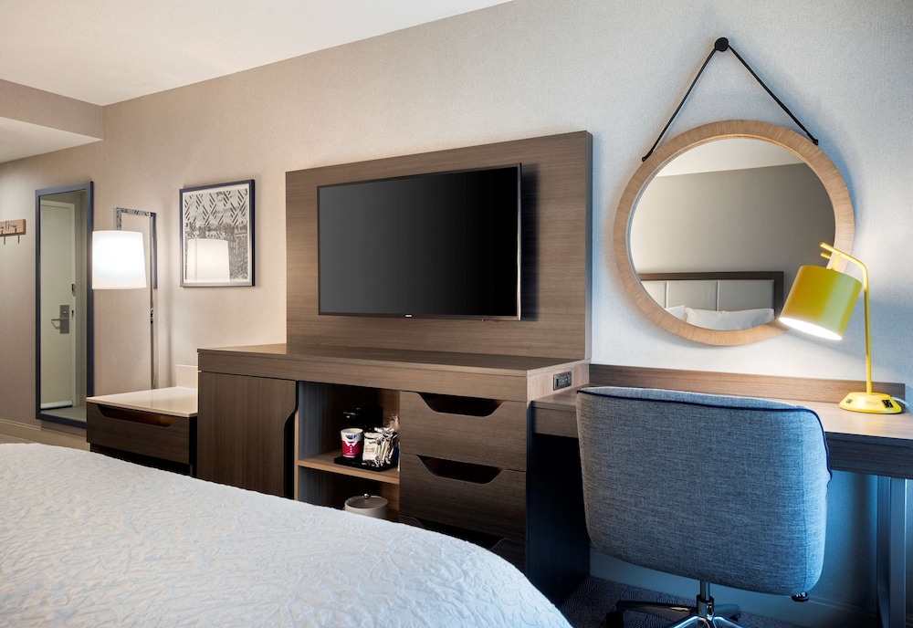 Hampton Inn by Hilton Boston Cambridge - photo 6