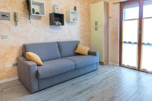 M30 Marcelli Nuovo Bilocale Fronte Mare — hotel in Numana