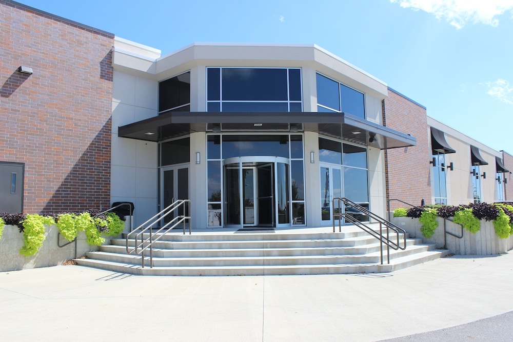 Holiday Inn Des Moines Airport Conf Center by IHG - photo 77
