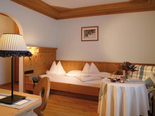 Verwöhnhotel Wildspitze — Unknown City — photo 2