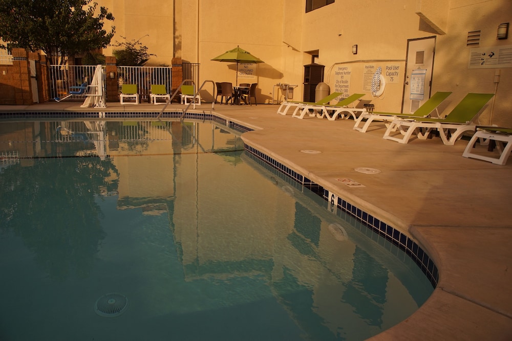 Comfort Inn & Suites Rocklin Roseville - photo 13