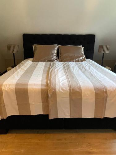 B&B PrinsHaerlyck — Made — photo 2