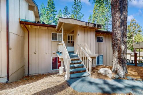 Mountain Shadows — 4-Star Luxury Hotel in Incline Village, United States