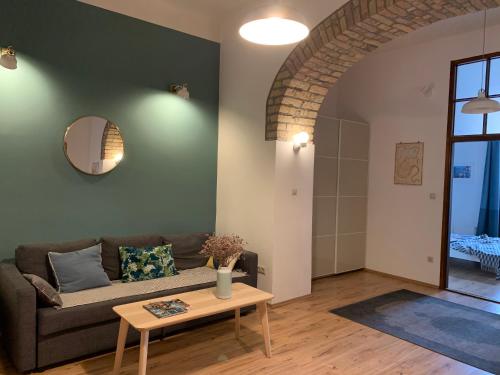 French Touch Apartment with Free Parking — 4-Star Luxury Hotel in Budapest, Hungary