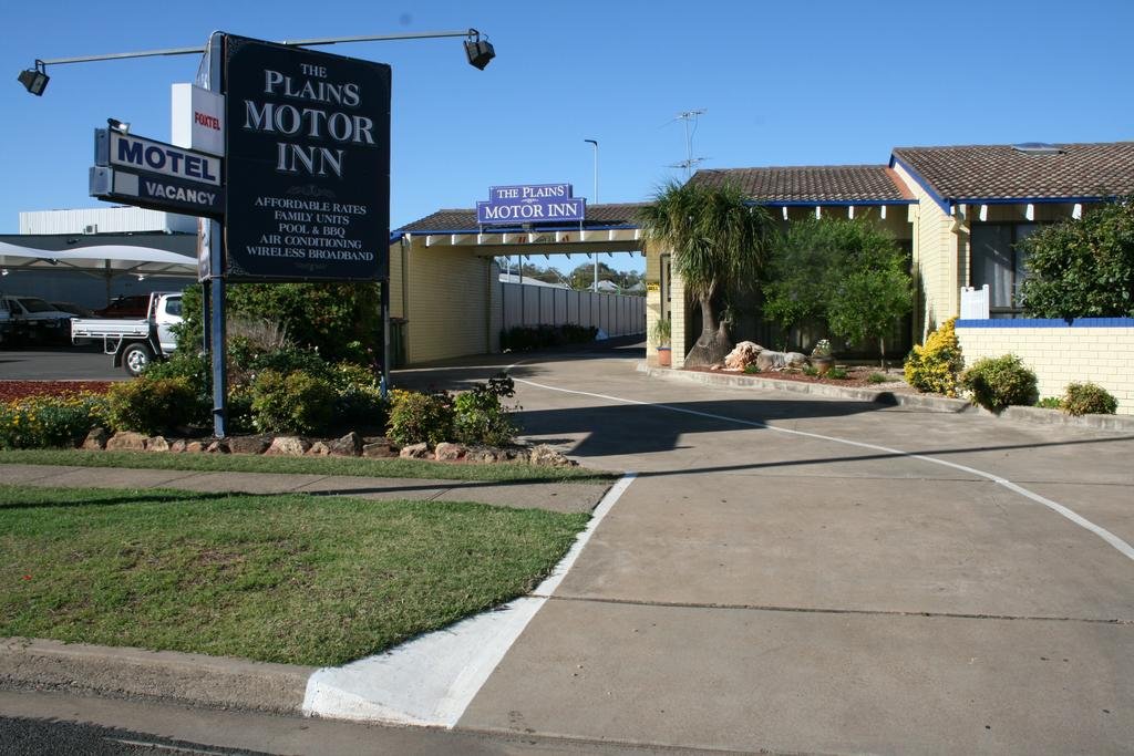 The Plains Motor Inn — hotel in Gunnedah