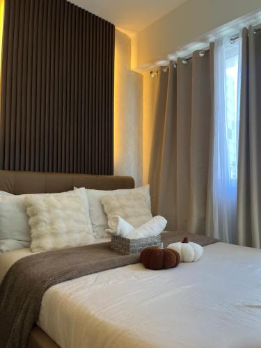 Hiraya Staycation — 4-Star Luxury Hotel in Manila, Philippines