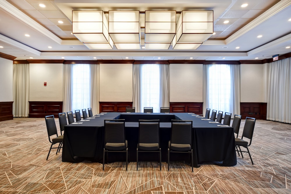 Embassy Suites Greenville Golf Resort & Conference Center - photo 34