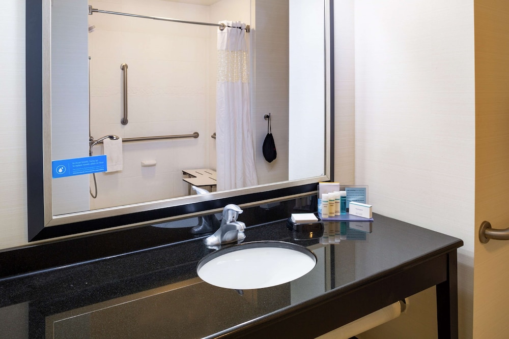 Hampton Inn Limerick Philadelphia Area - photo 42