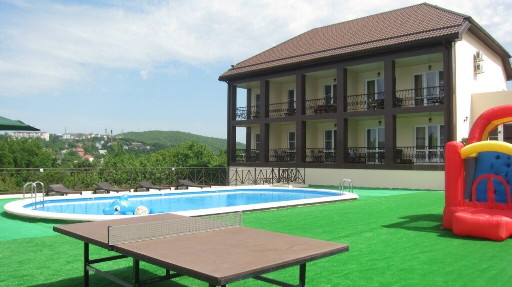 Yuzhnyij Veter Mini Hotel in Arkhipo-Osipovka, Russia