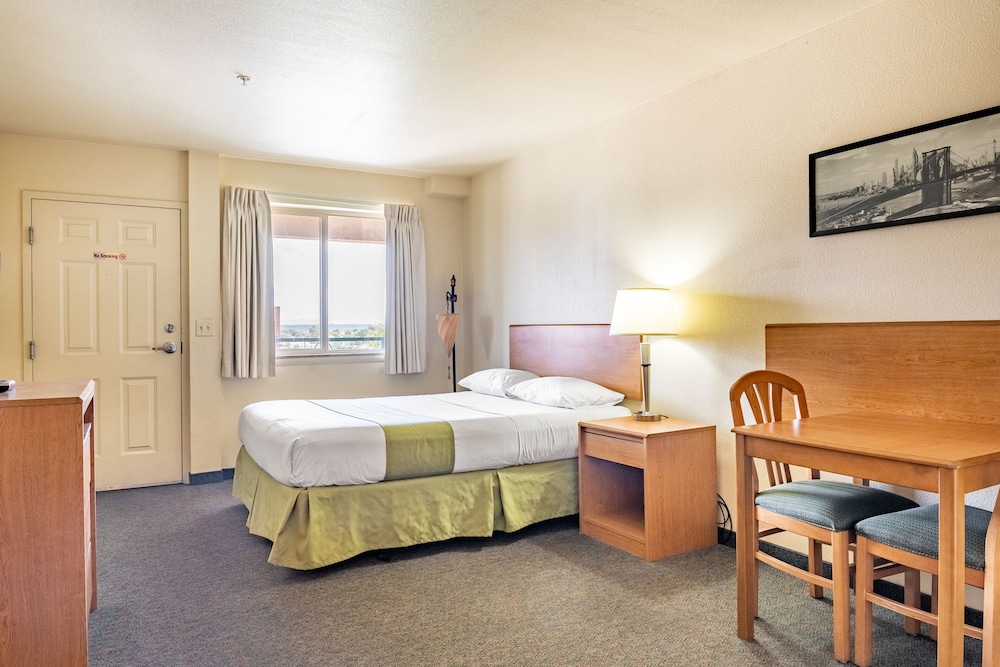 City Inn - photo 6