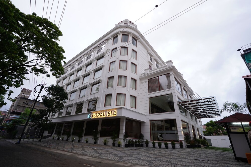 Coral Reef Kochi A Unit of Coral Isle Hotels — 4-Star Luxury Hotel in Cochin, India