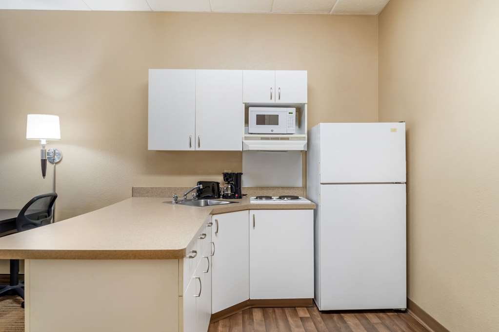 MainStay Suites Chicago Hillside - photo 23