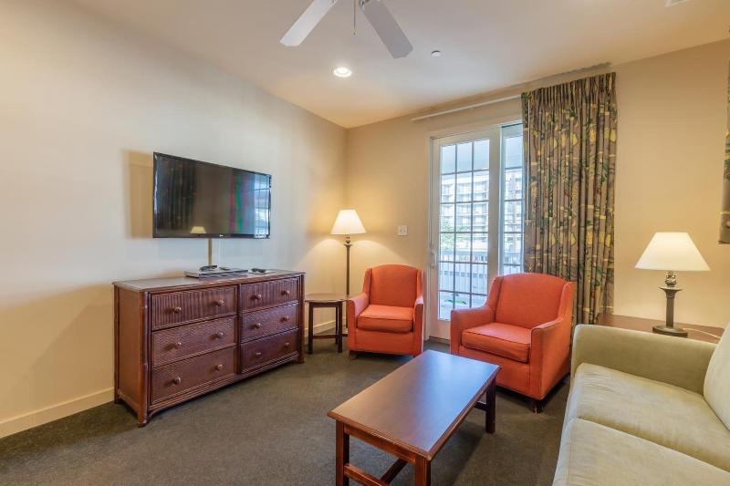 Ebb Tide Suites - photo 19