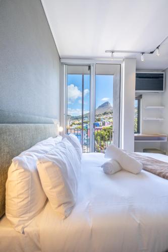 The Rose501: 5th floor Apartment with Rooftop Pool