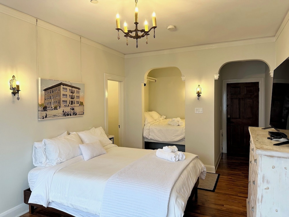 The Vurpillat Beachfront Hotel - photo 37