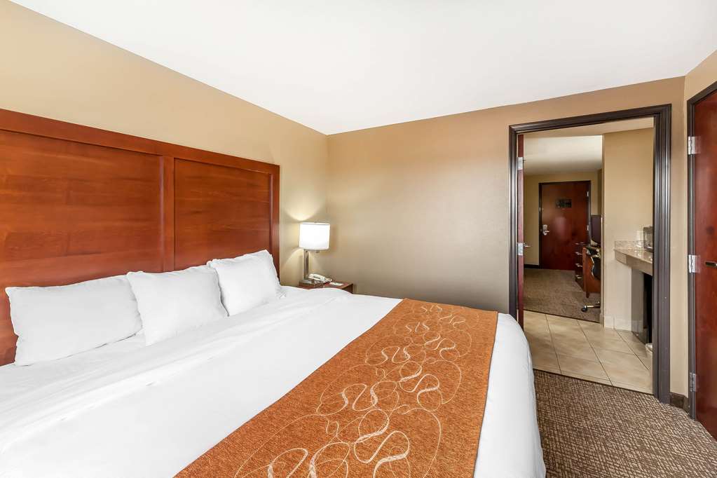 Comfort Suites Yukon SW Oklahoma City - photo 14