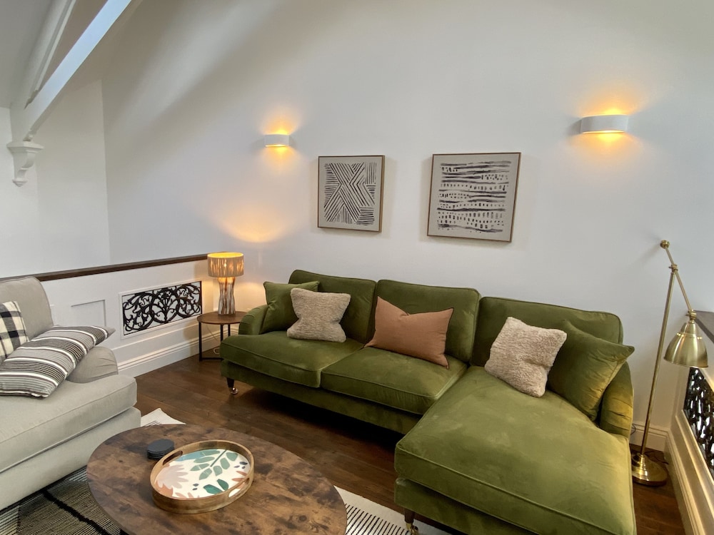 Pebbles - carbon neutral hotel in Poole