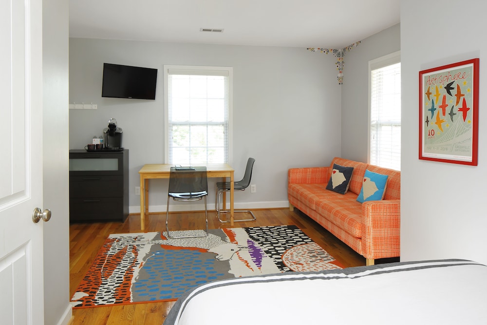 Swamp Rabbit Inn - photo 29