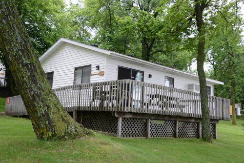 Riverside Resort - photo 14