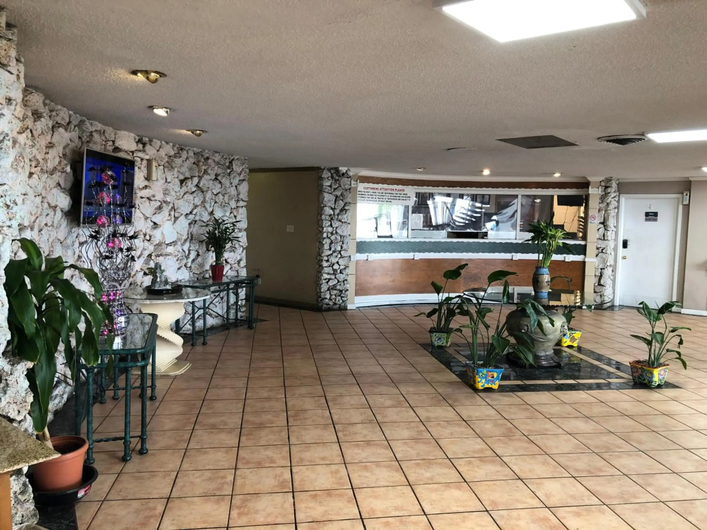 Western Inn Houston - photo 11