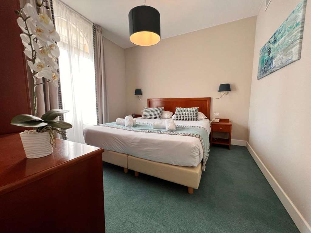Hotel Olympia — Beausoleil — photo 3