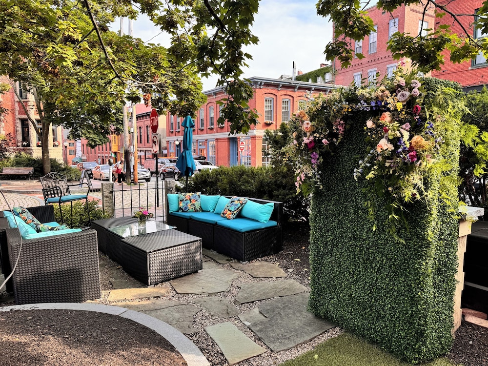 Portland Regency Hotel & Spa - photo 28