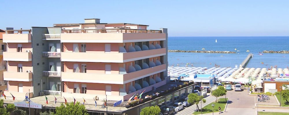 Hotel Regina — Cesenatico