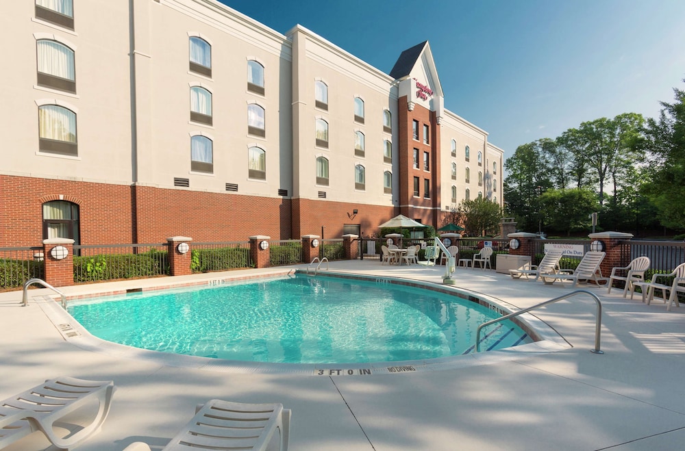 Hampton Inn Charlotte Belmont at Montcross - photo 17