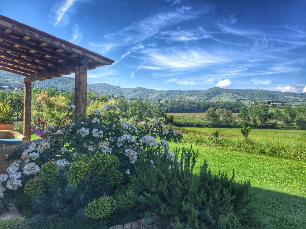 Fontegirasole a Fontanaro Property — 4-Star Luxury Hotel in Paciano, Italy