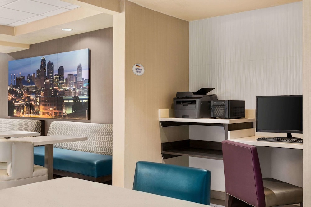 Baymont by Wyndham Springfield I 44 - photo 24