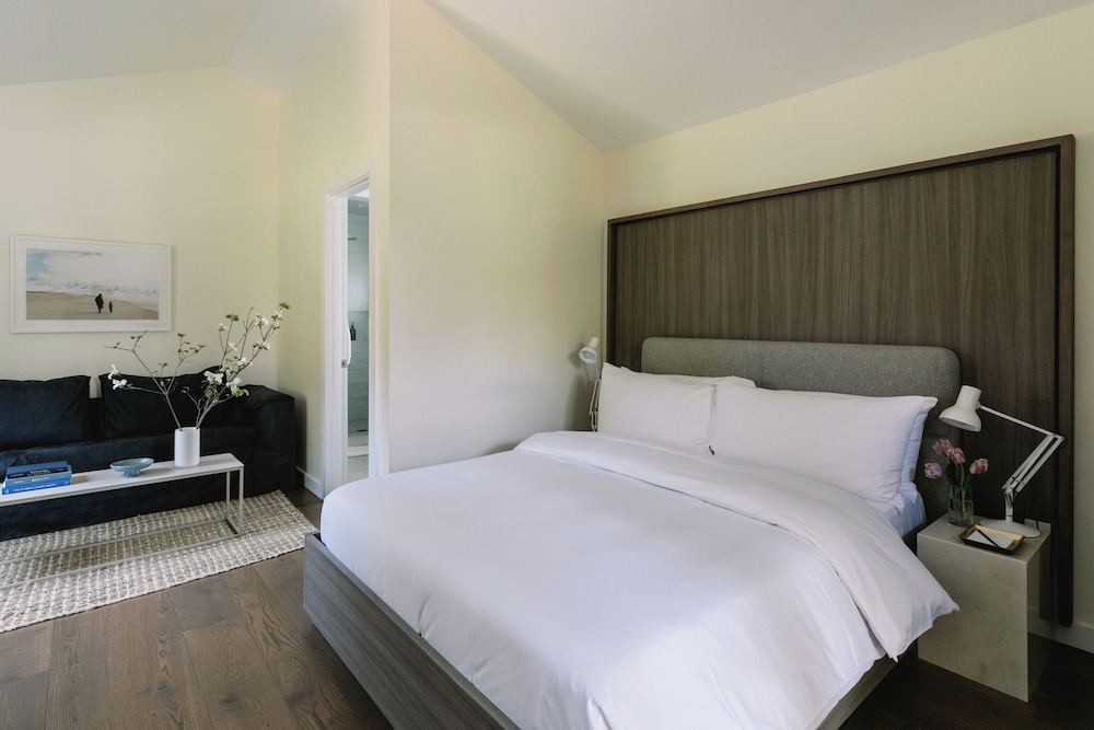 The Roundtree Amagansett - photo 18