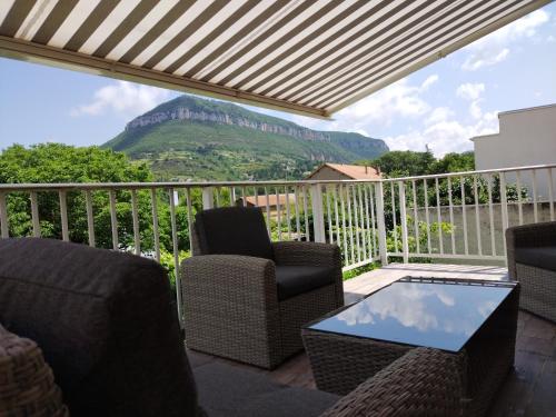 Belle Vue - carbon neutral hotel in Millau