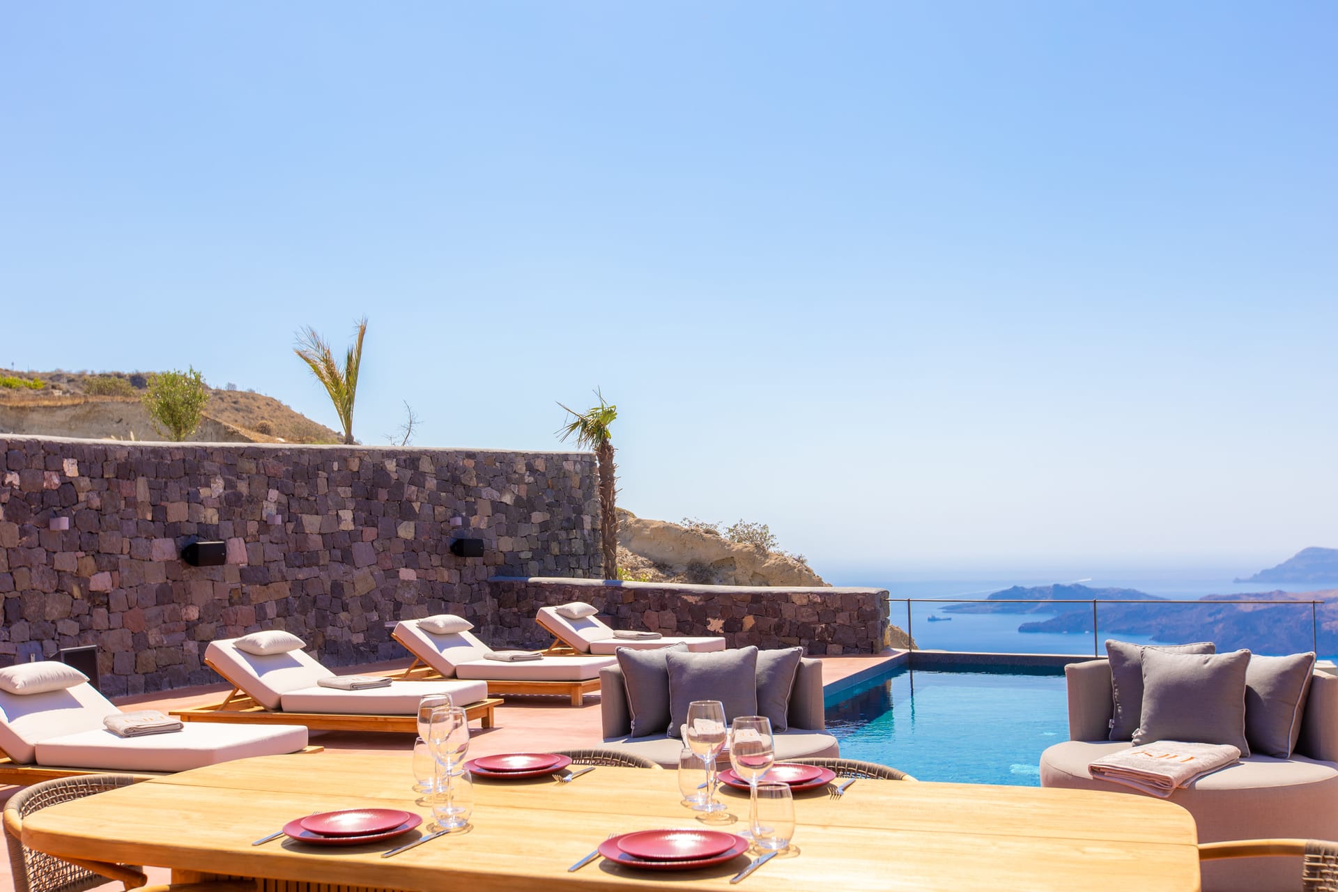 Islet Santorini Infinity Caldera Villa — 4-Star Luxury Hotel in Fira, Greece