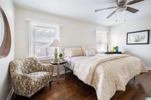 Southern Charm l 5BR l Sleeps 14 l A Location - photo 16