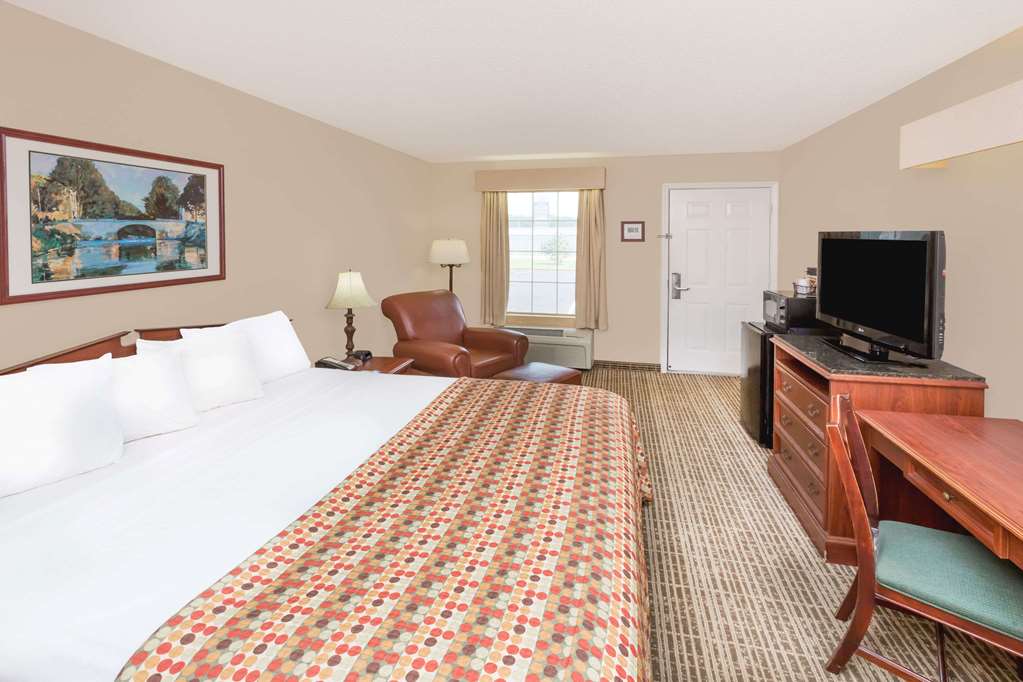 Baymont by Wyndham Grenada - photo 8