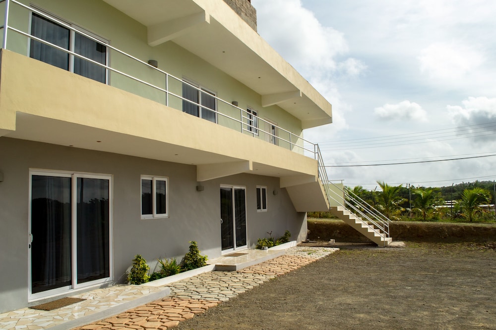 Group Garden Getaway - last minute hotel in Willemstad