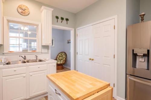 Nemo's Place by Oak Island Accommodations - photo 44