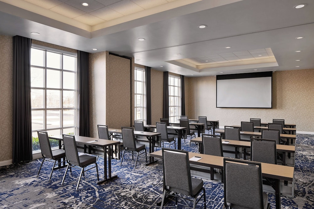 Sheraton Richmond Airport Hotel - photo 29