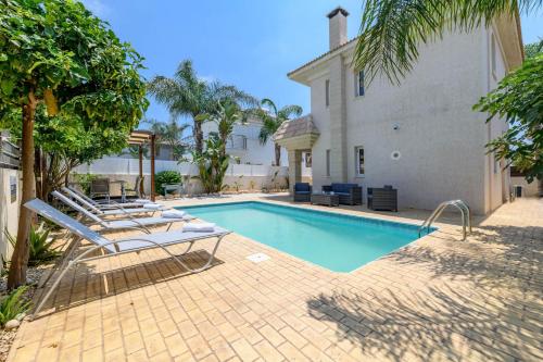 Villa Clementine — 4-Star Luxury Hotel in Protaras, Cyprus