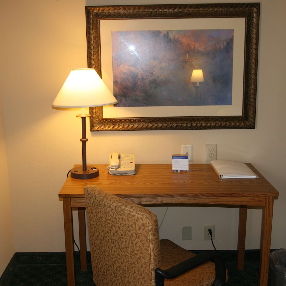 Hampton Inn Guntersville - photo 7