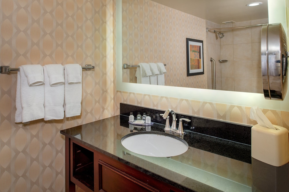 Crowne Plaza St. Louis Airport by IHG - photo 122